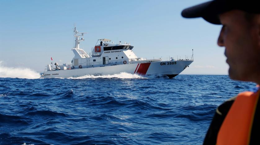 突尼斯东部海域一偷渡船倾覆 11人死亡75人获救